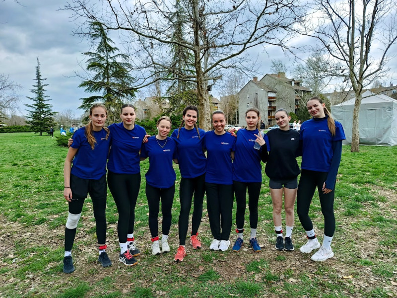 Dobogós helyezést ért el csapatunk a Mezei Futás Diákolimpia - Csongrád-Csanád vármegyei döntőjén